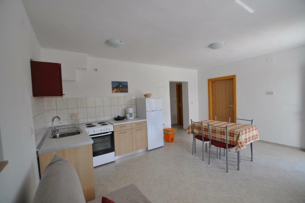 Apartment In Vrbnik/Insel Krk 36796 Eksteriør bilde